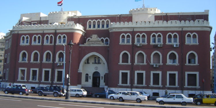 التخطيط والتنمية الاقتصادية والبحث العلمي يفتتحا باب التقدم لحاضنة الذكاء الاصطناعي