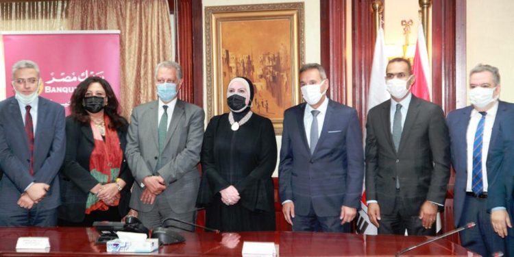 “تنمية المشروعات” يضخ 500 مليون جنيه للتمويل متناهي الصغر عبر بنك مصر