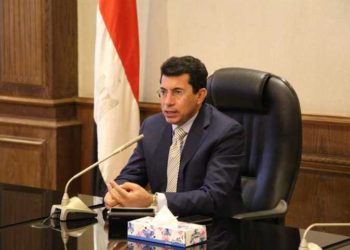 أشرف صبحى وزير الشباب والرياضة