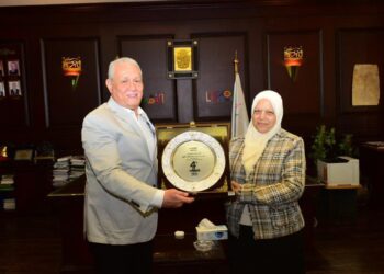 مؤسسة العربي تشارك في تجهيز 15 عروسة