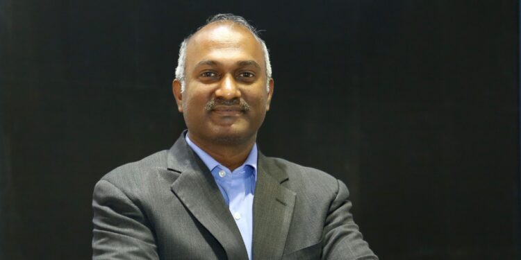 نيرمال مانوهاران" المدير الإقليمي بشركة "مانيج إنجن" لمنطقة الشرق الأوسط وشمال إفريقيا ، إن ManageEngine