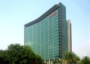 هواوي تعتزم نقل مقرها بالشرق الأوسط إلى السعودية