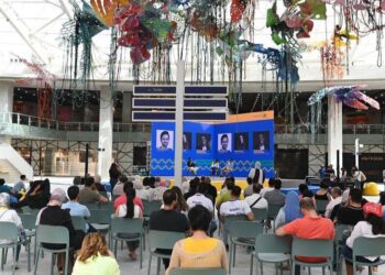 قمة رايز أب ريتيل تختتم فعاليات نسختها الأولى بمناقشة سُبُل تعزيز الصناعة المحلية