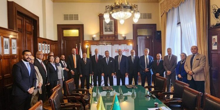«اتحاد البنوك» يتعاون مع «جهاز تنمية المشروعات» لدعم رواد الأعمال مصر