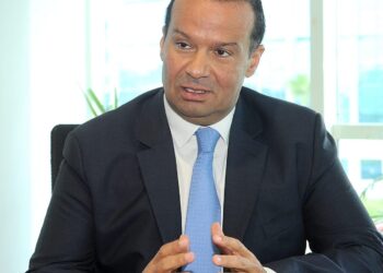 أحمد الخولي الرئيس التنفيذي لشركة إيزى ليس للتأجير التمويلي