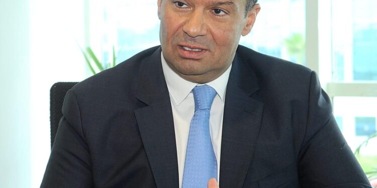 أحمد الخولي الرئيس التنفيذي لشركة إيزى ليس للتأجير التمويلي