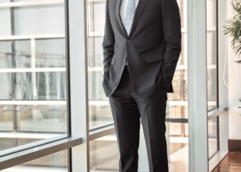 كريم عوض، الرئيس التنفيذي لمجموعة إي اف چي القابضة