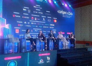 جلسة بعنوان "الوصول إلى النجوم بمؤتمر Caisec” 24