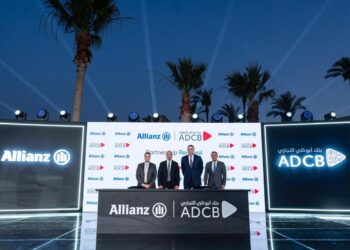 بنك أبوظبي التجاري وأليانز لتأمينات الحياة يجددان شراكتهما لمدة 5 سنوات