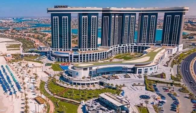 وزير الاسكان:  250 مليار جنيه حجم الاستثمارات الحكومية بلغت في العلمين الجديدة