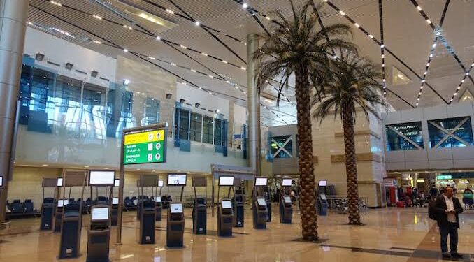 الحكومة المصرية تشكل خلية لمتابعة أزمة العطل التقني العالمي