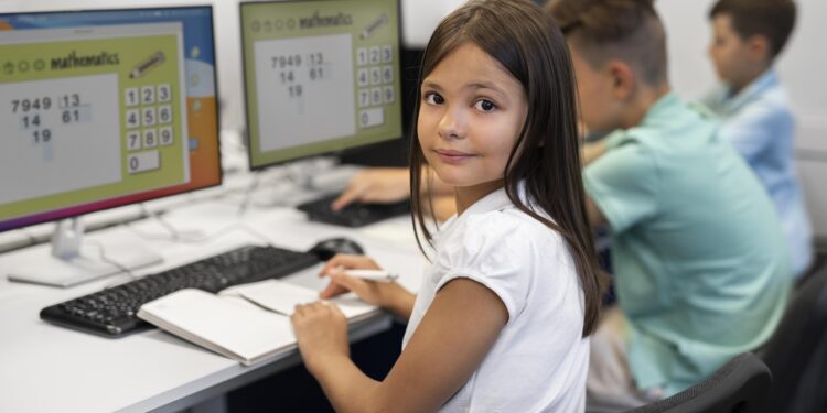 وزارة الاتصالات تفتح باب التقديم لمبادرة “براعم مصر الرقمية”