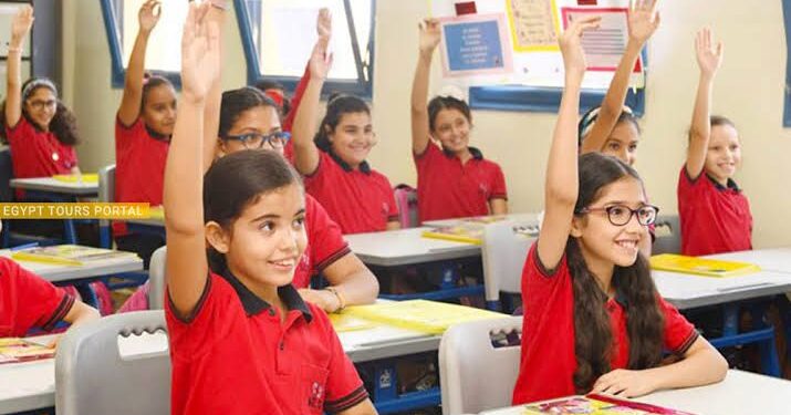 “إي فاينانس” تطلق خدمات مالية إلكترونية لطلاب المدارس.. من بينها “School Pay”