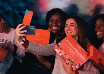 اندرايف تفتح باب التسجيل لرائدات الأعمال بجائزة Aurora tech