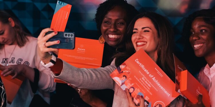 اندرايف تفتح باب التسجيل لرائدات الأعمال بجائزة Aurora tech