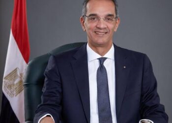 وزارة الاتصالات تقترب من إطلاق “الخزانة الرقمية” و”البريد الإلكترونى المسجل”