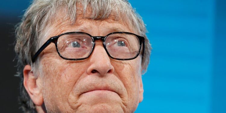 بيل جيتس المؤسس المشارك لمايكروسوفت