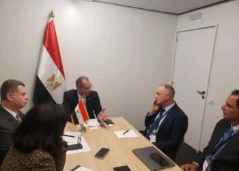 خلال مناقشات وزير الاتصالات مع مسؤولي الشركات العالمية