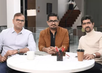 شركة Disrupt تستثمر 100 مليون دولار في شركات الذكاء الاصطناعي الناشئة