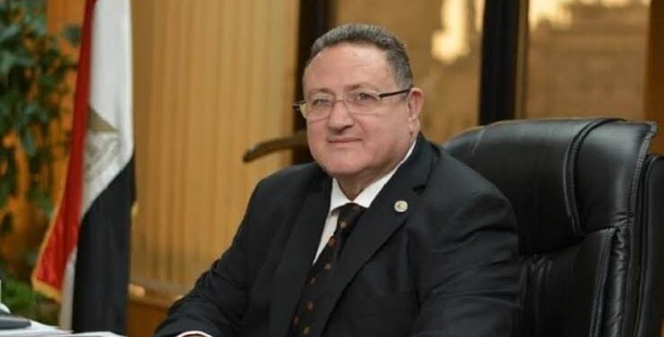 مدحت قمر الرئيس التنفيذي للبنك العقاري