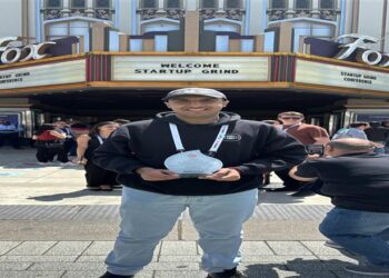 فوز طالب بهندسة المنصورة بالمركز الأول عالميًا في مسابقة تكنولوجية بأمريكا