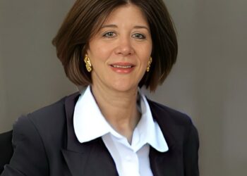 هالة صادق الرئيس التنفيذي وعضو مجلس الإدارة لبيت التمويل الكويتي