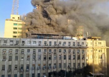 حريق في سنترال رمسيس يعطّل خدمات رقمية أساسية بالقاهرة