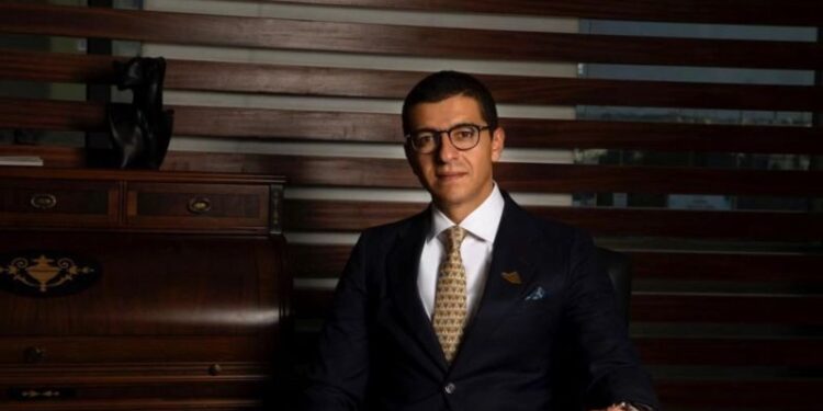 «محمد نجاتي» يطرح نموذجا تمويليا مبتكرا لشراء المركبات بالاعتماد على «الصكوك الإسلامية»