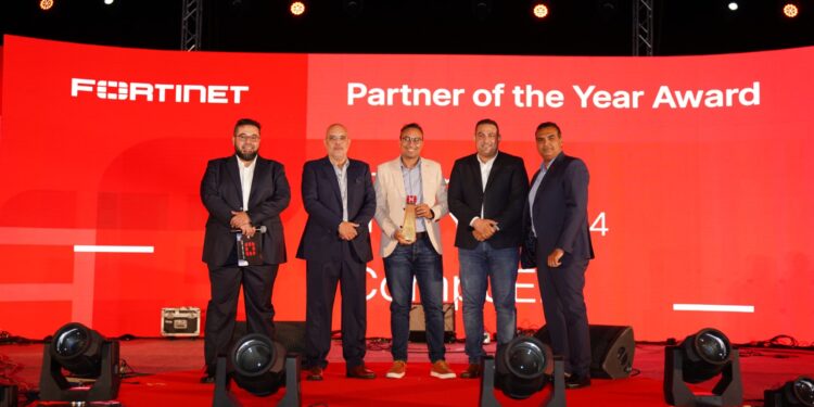 كمبيو إيرا تحصل على جائزة “فورتينت” لشريك العام في مجال التكنولوجيا التشغيلية بمصر