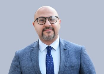 خبير ذكاء اصطناعي يحذر: سباق الذكاء الخارق بدأ فعليًا واعتماد سياسة البيانات المفتوحة يعزز جاهزية مصر