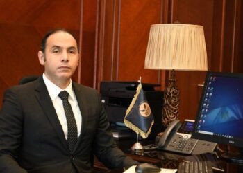    إسلام عزام: الثقافة المالية محور رئيسي في استراتيجية البورصة لبناء مستثمر واعٍ