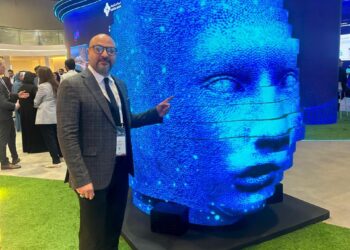 حاتم القاضي: نستعد لإطلاق مستشارين روبوتيين مدعومين بمنصة ZAKAA