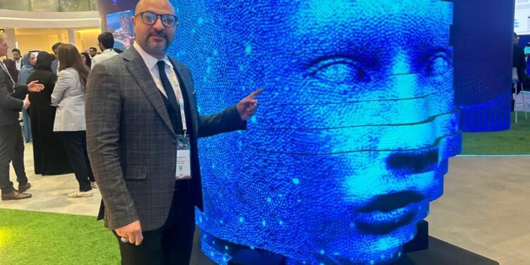 حاتم القاضي: نستعد لإطلاق مستشارين روبوتيين مدعومين بمنصة ZAKAA