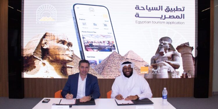 أورنج مصر توقّع شراكة مع مجموعة القلاع القطرية لتطوير منظومة السياحة الذكية