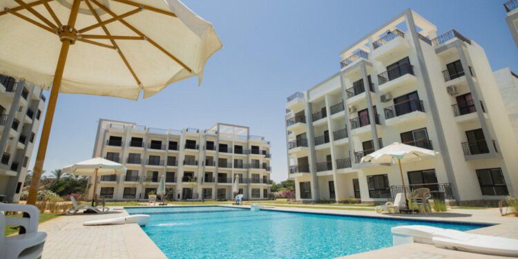 رمكو تواصل تحقيق إنجازات بمشروع “ستيلا 2” في العين السخنة