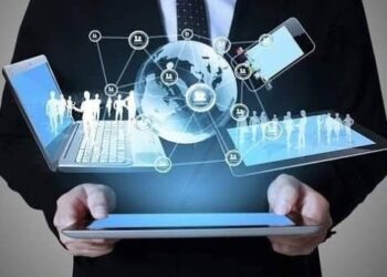 دعم المستثمرين يصل للآيفون.. وزارة الصناعة تطلق منصة موحدة لحل المشكلات لحظيًا