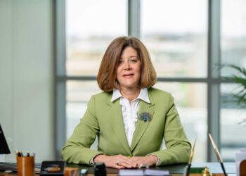 هاله صادق الرئيس التنفيذي وعضو مجلس إدارة لـ KFH–Egypt