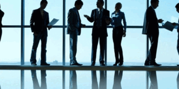 التصدع الصامت: أزمة السعادة في مكان العمل