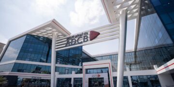 كيف يعزز بنك أبوظبي التجاري – مصر تمكين المرأة عبر الشمول المالي والاستدامة والمسؤولية المجتمعية؟