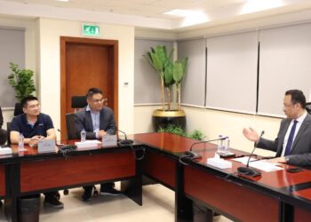 مصر تبحث مع HONOR توسيع تصنيع الهواتف الذكية وتعزيز موقعها كمركز إقليمي للإلكترونيات