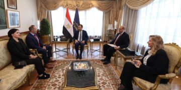 وزارة الاتصالات تبحث مع Intel توسيع التعاون في الذكاء الاصطناعي وبناء القدرات الرقمية لتعزيز التحول الرقمي في مصر