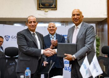 شراكة صناعية لتوسيع النفوذ في إفريقيا: “الأمل الشريف للبلاستيك” و«جسور» توقعان بروتوكول تعاون لتعزيز التصدير