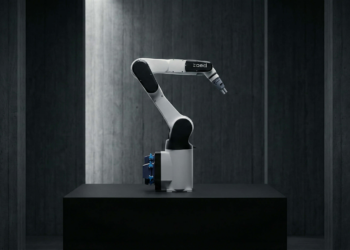 رسميًا.. «رائد بوتس» تقود دخول مصر مجال تصنيع الروبوتات الصناعية