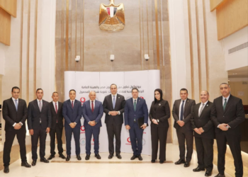 كيف توسع ڤودافون أعمالها خارج قطاع الاتصالات؟