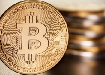 البيتكوين تقترب من 80 ألف دولار مع عودة الطلب المؤسسي ومخاوف التضخم والعجز المالي