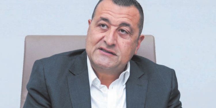 عمرو أبو العزم تمويلي