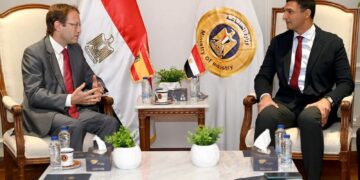 مصر تستهدف جذب شركات إسبانية جديدة للاستثمار الصناعي ونقل التكنولوجيا