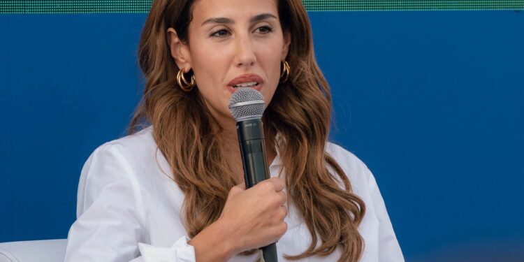 نينا عز العرب: توطين صناعة السيارات يعزز فرص مصر لتصبح مركزًا إقليميًا للتصدير
